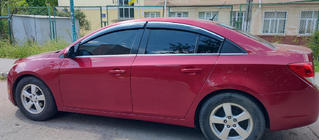 Chevrolet Cruze 2009–2015 Okenní deflektory s chromovanou lištou (4 ks, Sunplex Chrome) fotografie 1
