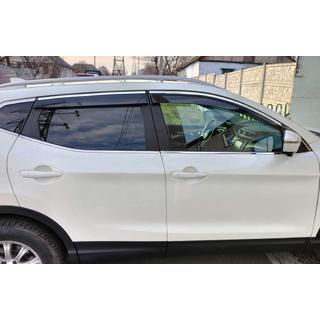 Okenní deflektory s chromovanou lištou (4 ks, Sunplex Chrome) Nissan Qashqai 2014–2021 fotografie 3