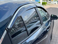 Toyota Corolla 2019– Okenní deflektory s chromovanou lištou (4 ks, Sunplex Chrome) fotografie 1