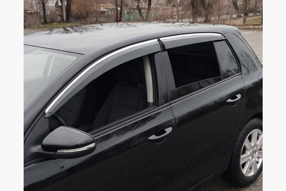 Volkswagen Golf 6 2008–2014 Ofuky oken s chromovou lištou HB (4 ks, Sunplex Chrome) Image