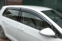 Volkswagen Golf 7/E-Golf 2012–2020 Ofuky oken s chromovou lištou HB (4 ks, Sunplex Chrome) fotografie 2