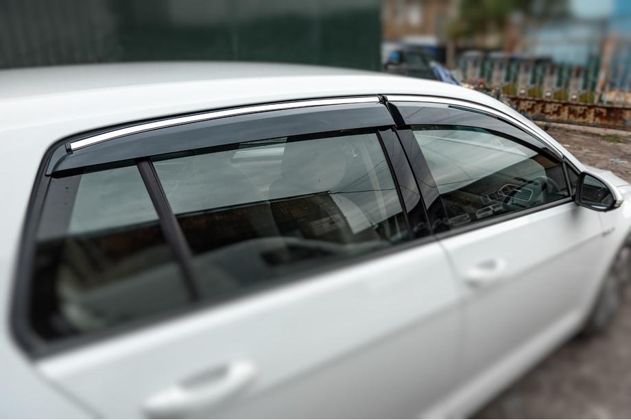 Volkswagen Golf 7/E-Golf 2012–2020 Ofuky oken s chromovou lištou HB (4 ks, Sunplex Chrome) Image