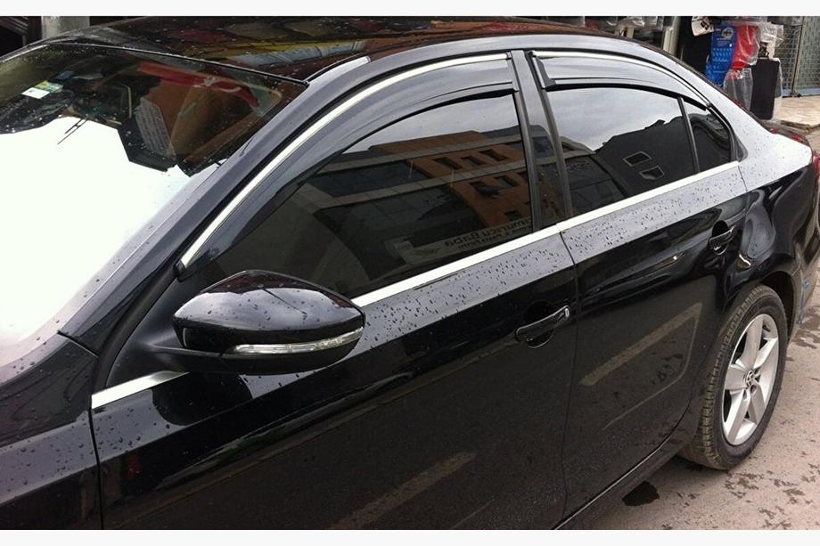 Volkswagen Jetta 2011–2018 Okenní deflektory s chromovanou lištou (4 ks, Sunplex Chrome) Fotografie 2