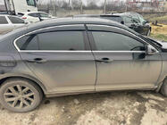 Volkswagen Passat B8 2015–2023 Ofuky oken s chromovanou lištou SD (4 ks, Sunplex Chrome) fotografie 3