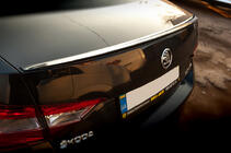 Skoda Superb 2015–2024 Lip spoiler (Sunplex, černý) (119,2 cm × 7,3 cm) fotografie 2