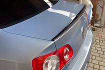 Volkswagen Jetta 2006–2011 LIP spoiler (Sunplex, černý) (115,8 cm × 6,3 cm) fotografie 1