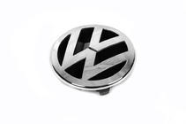 Volkswagen Passat B6 2006–2012 Přední znak V1 3C0853601C fotografie 2