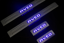 Chevrolet Aveo T300 2011–2020 Nerezové kryty prahů Libao (4 ks) fotografie 1