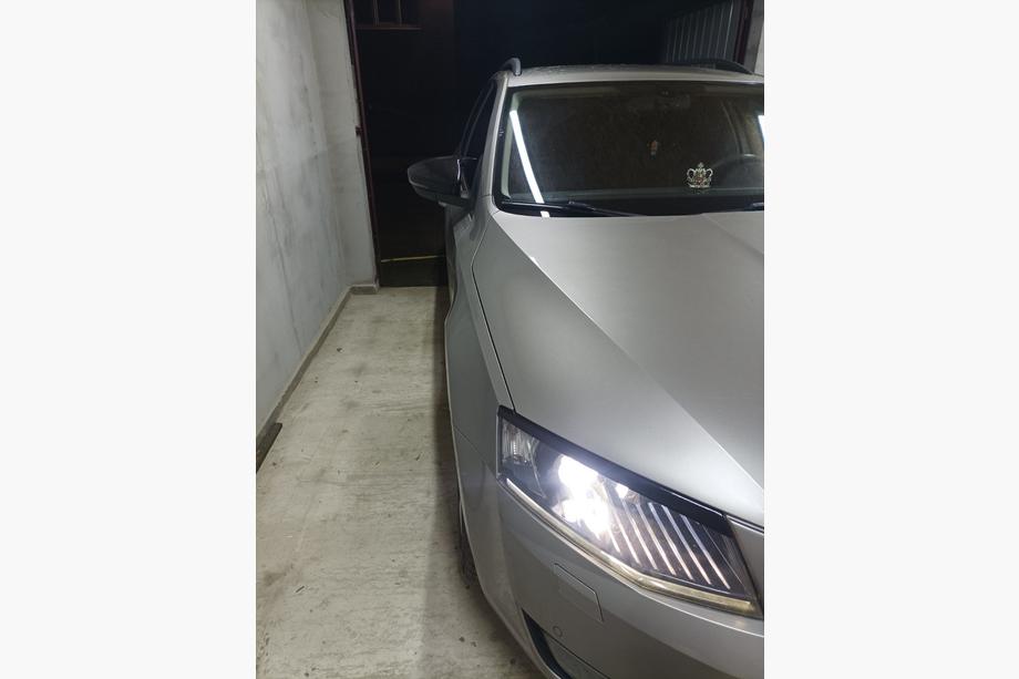 Skoda Octavia III A7 2013–2019 Kryty zrcátek BMW-Style (2 ks) Fotografie 5