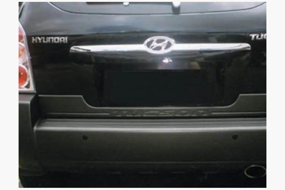 Hyundai Tucson JM 2004– ABS lišta na víko kufru Image