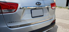 Kia Sorento III UM 2014–2020 Nerezová lišta spodní hrany víka kufru Libao fotografie 1