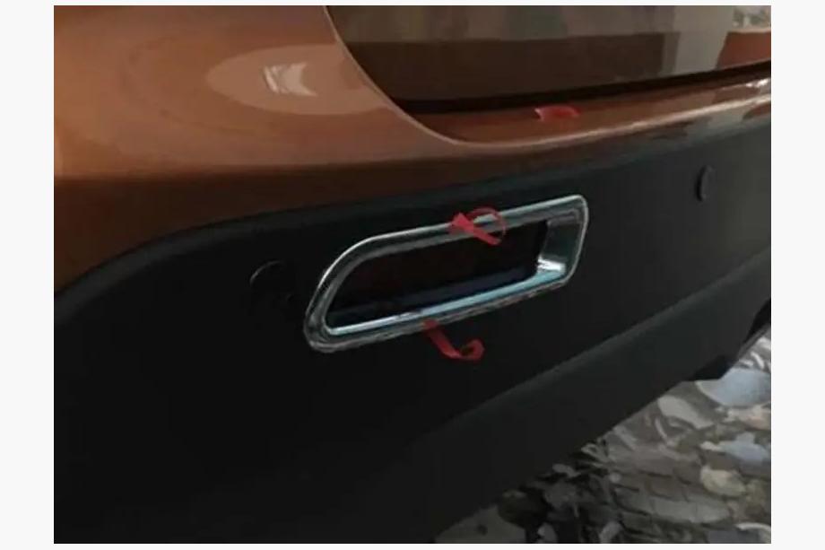 Suzuki Vitara 2015– Chromované kryty zadních mlhovek (ABS) Fotografie 3