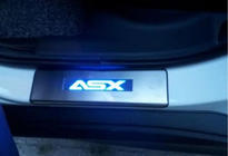 Mitsubishi ASX 2010–2023 Nerezové kryty prahů Libao s LED (4 ks) fotografie 3