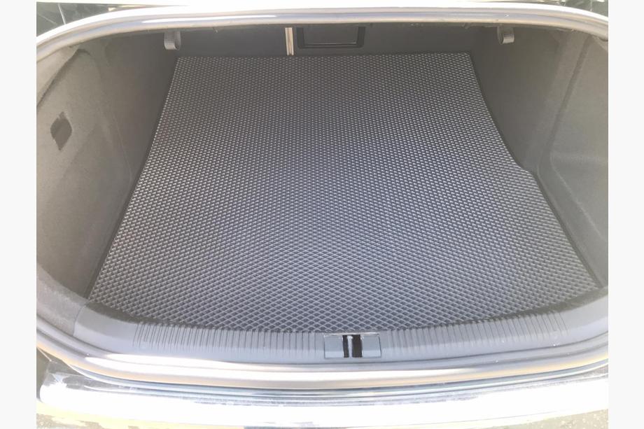 Audi A6 C6 2004–2011 Vana do kufru Sedan (EVA, černá) Image