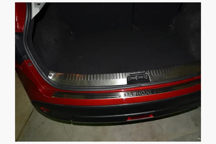Nissan Qashqai 2010–2014 Nerezová lišta prahu kufru Libao (nerez) Image