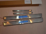 Toyota Highlander 2008–2013 LED kryty prahů Libao (4 ks, nerez) fotografie 3