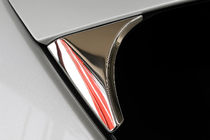 Nissan Qashqai 2014–2021 Podložky pod spoiler Libao (2 ks, plast) fotografie 2