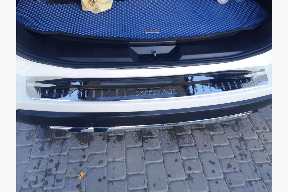 Nissan X-trail T32/Rogue 2014–2021 Ochranná lišta na zadní nárazník Libao (nerez) Image