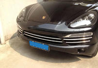 Porsche Cayenne 2010–2017 Chromové lišty na masku chladiče Libao fotografie 2