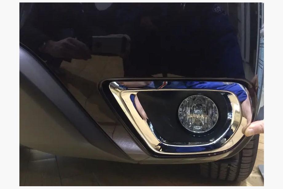 Subaru Forester 2013–2018 Chromované kryty mlhových světel Libao (2 ks, plast) Image