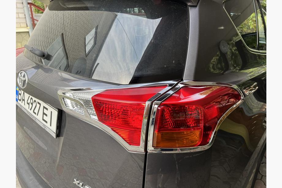 Toyota Rav 4 2013–2018 Chromové kryty zadních světel Libao V2 2013-2016 (2 ks, plast) Image