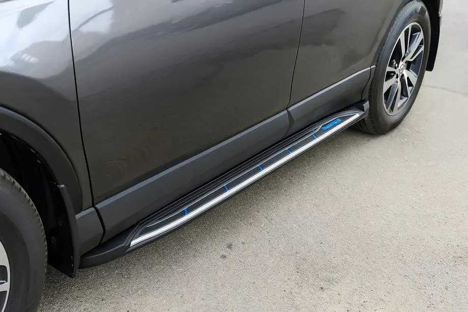 Toyota Rav 4 2013–2018 Boční nášlapy OEM V4 (2016-2018, 2 ks, hliník) Image