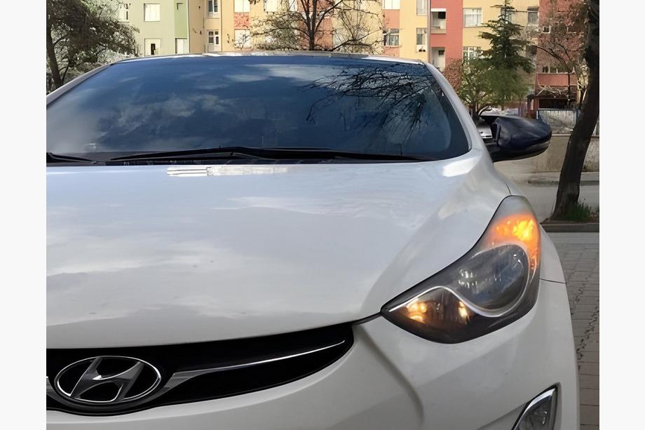 Hyundai Elantra (MD/UD) 2011–2015 Kryty zrcátek s výřezem pro blinkr BMW-style (2 ks) Fotografie 4