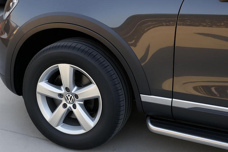 Volkswagen Touareg 2010–2018 Rozšiřovače blatníků Image