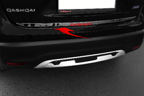 Nissan Qashqai 2014–2021 Lišta hrany víka kufru s nápisem (Libao, nerez) fotografie 1