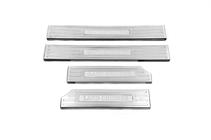 Toyota Land Cruiser 200 2007–2021 Chromové kryty vnitřních prahů Libao (4 ks) fotografie 2