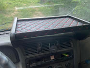 Mercedes Sprinter W901/902/903/904/905 1995–2006 Polička na palubní desku (2000-2006, černá s červeným prošitím) CDI fotografie 6
