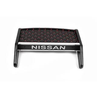 Polička na palubní desku (2010-2014, černá s červeným prošíváním) Nissan Primastar 2002–2014 fotografie 2