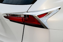 Lexus NX 2014–2021 Chromové kryty zadních světel (2 ks, ABS) fotografie 1