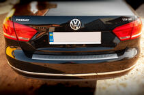 Volkswagen Passat B7 2012–2015 Ochranná lišta na zadní nárazník OmsaLine MAT (Sedan, nerez) fotografie 2