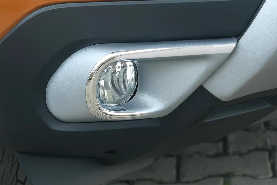Renault Kangoo/Express 2021– Chromové kryty mlhových světel (2 ks, nerez) Image