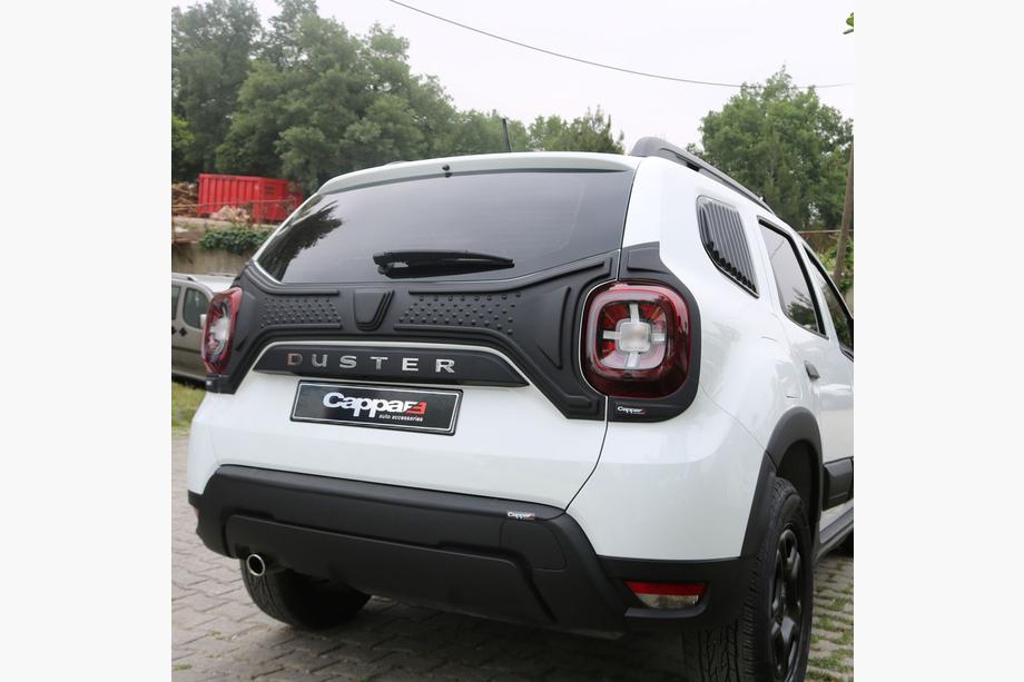 Dacia Duster 2018–2024 Plastová lišta na víko kufru (3 díly) Image