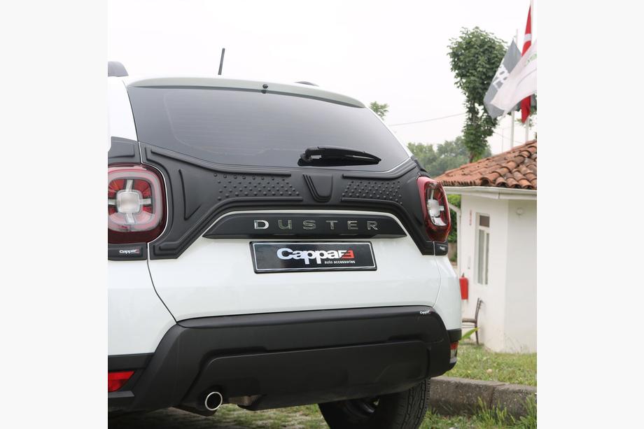 Renault Duster 2018–2024 Plastová lišta na víko kufru (3 díly) Image