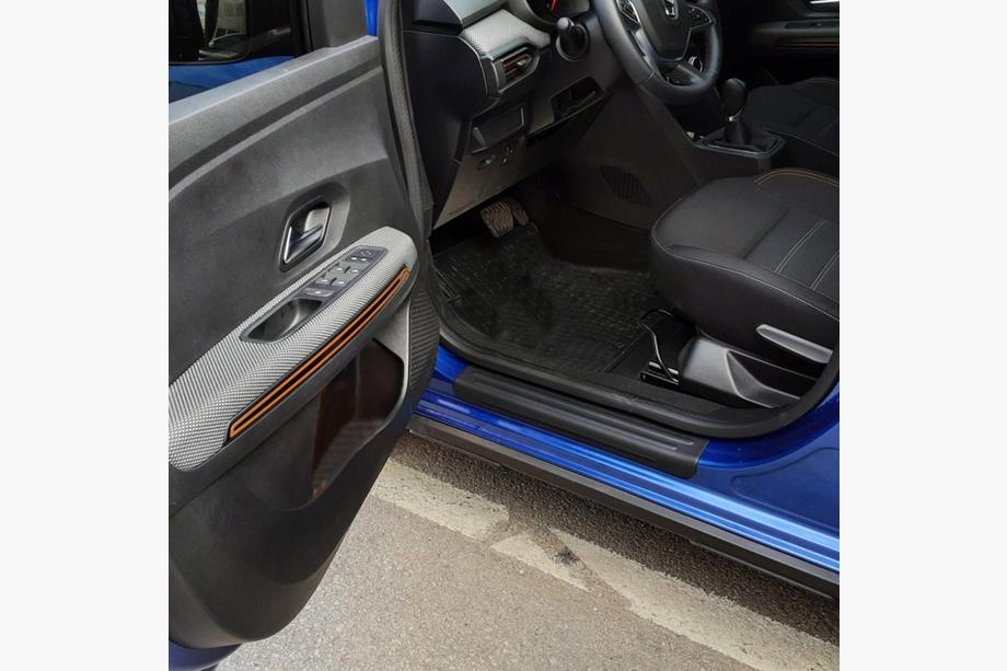 Dacia Sandero 2021– Kryty prahů dveří EuroCap (4 ks, ABS) Image