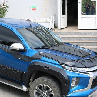 Kryt kapoty (ABS) Mitsubishi L200 2015–2024 fotografie 2