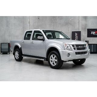 Boční nášlapy BlackLine (2007-2012, 2 ks, hliník) Isuzu D-Max 2002–2011 fotografie 1