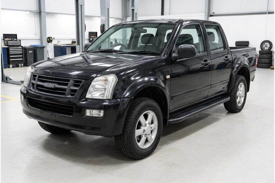 Isuzu D-Max 2002–2011 Boční nášlapy Bosphore Black (2007-2012, 2 ks, hliník) Image