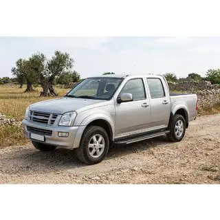 Boční prahy Bosphore Grey (2007-2012, 2 ks, hliník) Isuzu D-Max 2002–2011 fotografie 1