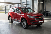 Chevrolet Trailblazer 2012–2019 Boční prahy Maya V2 (2 ks, hliník) fotografie 1
