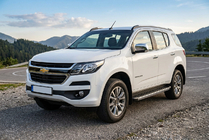 Chevrolet Trailblazer 2012–2019 Boční nášlapy BlackLine (2 ks, hliník) fotografie 1