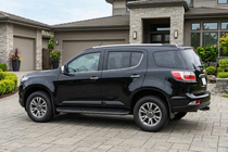 Chevrolet Trailblazer 2012–2019 Boční prahy Bosphorus Black (2 ks, hliník) fotografie 1
