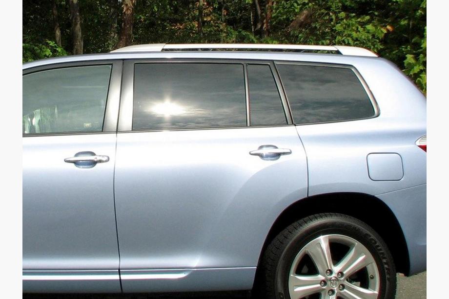Toyota Highlander 2008–2013 Střešní ližiny šedé OEM (hliník) Image