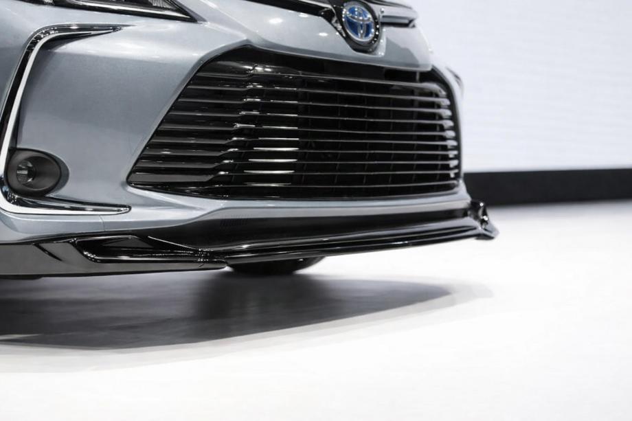 Toyota Corolla 2019– Přední lip spoiler V1 (černý) Fotografie 1