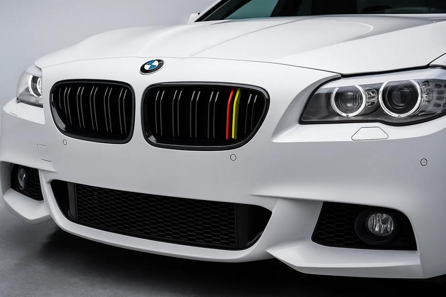 BMW řada 5 F10/F11 2010–2016 Mřížky chladiče (ledvinky) M-Look (German Color) Image