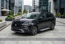 Fiat Tipo Cross 2021– Boční nášlapy Vision New Grey (2 ks, hliník) fotografie 1