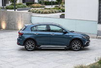 Fiat Tipo Cross 2021– Boční nášlapy RedLine (2 ks, hliník) fotografie 1
